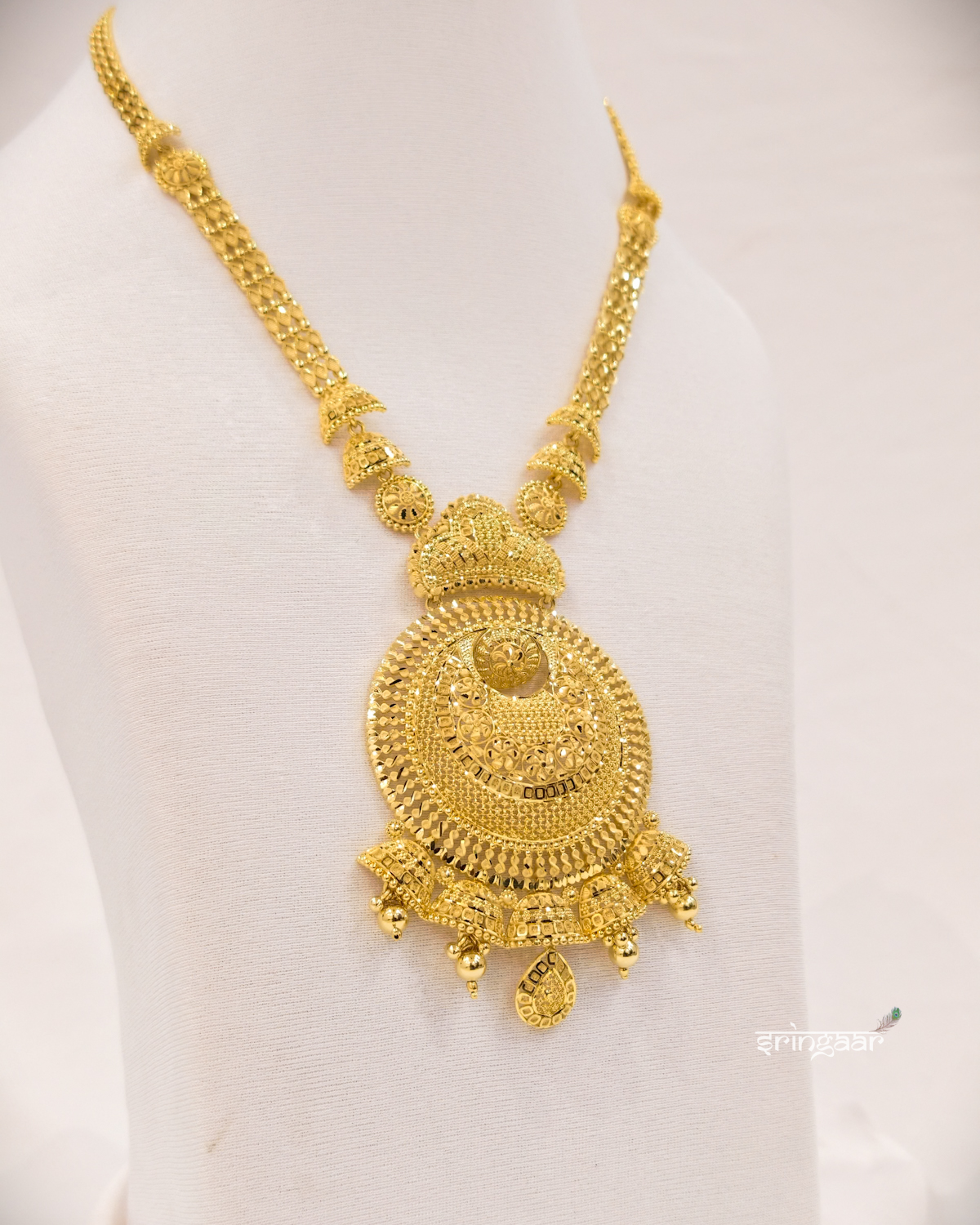Traditional Grand Circular Pendant Gold-Look Long Necklace